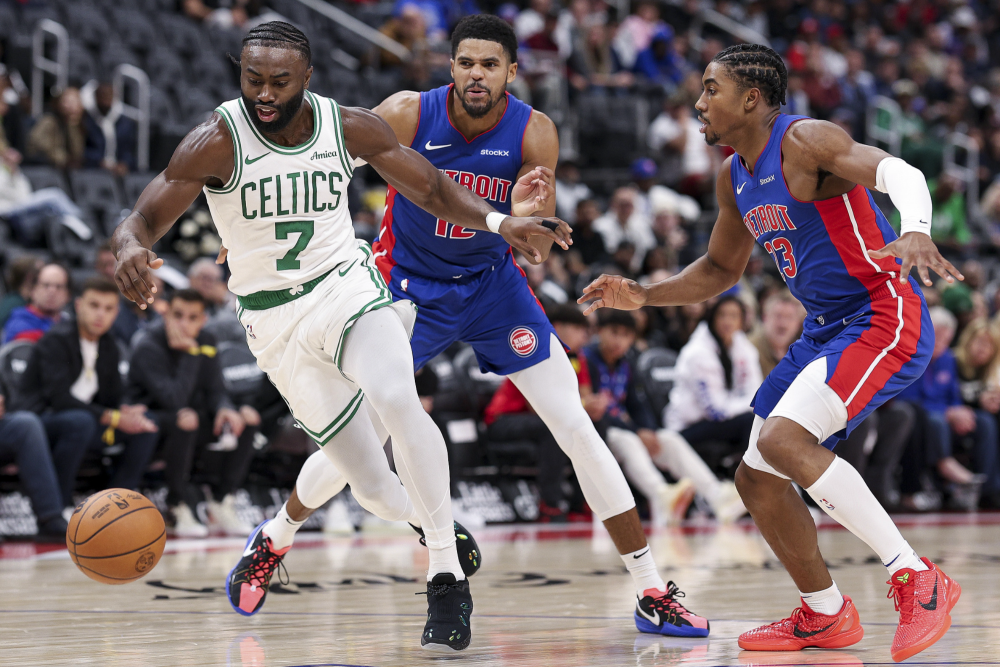 竞技宝-重要助攻首场状态出色,DWG观众沸腾!,塔图姆重返赛场赛场气氛高涨的简单介绍