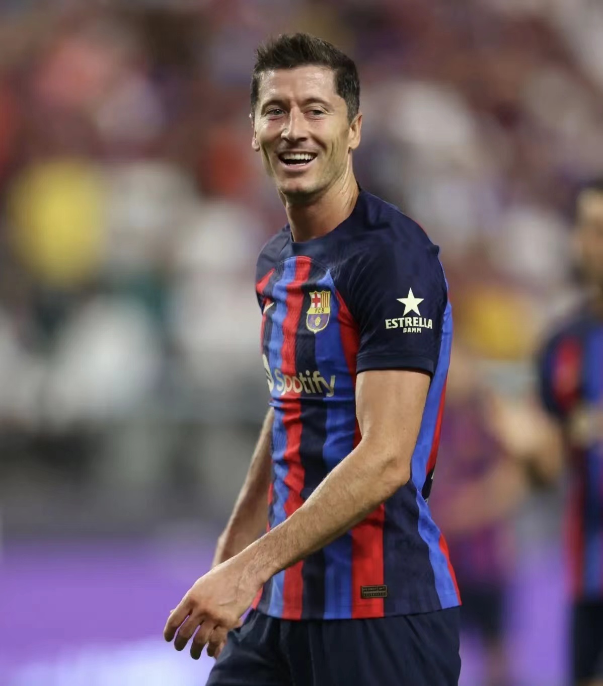 JJB-莱万多夫斯基迎来三赛季高光表现，加拿大队球迷沸腾！的简单介绍